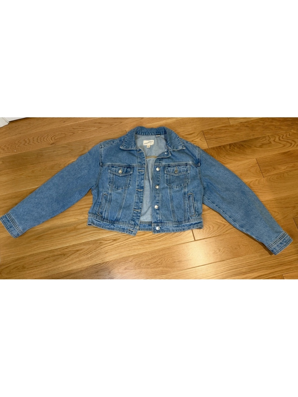 Universal Threads Cropped Jean Jacket - Picture 2 of 5